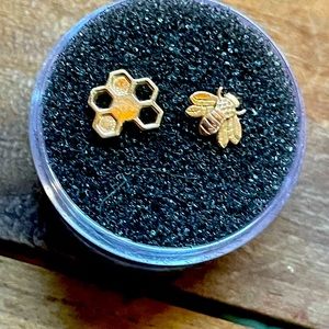 Genuine 14kt Gold Bee and Honeycomb Threadless Ends.